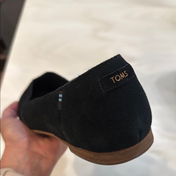 Toms Black Flats Sleek Suede Loafers women’s size 12 - Picture 4 of 4
